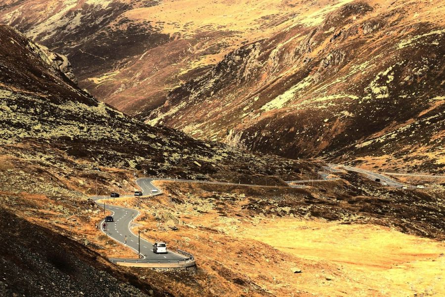 Cu motocicleta în Alpi: cele mai spectaculoase pasuri din Europa